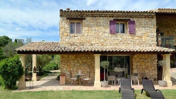 Fachada del alojamiento