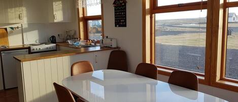 四人房, 共用浴室 | 公共廚房 | 咖啡機/沖茶器、電熱水壺