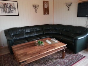 Hús - 3 svefnherbergi | Stofa | Sjónvarp