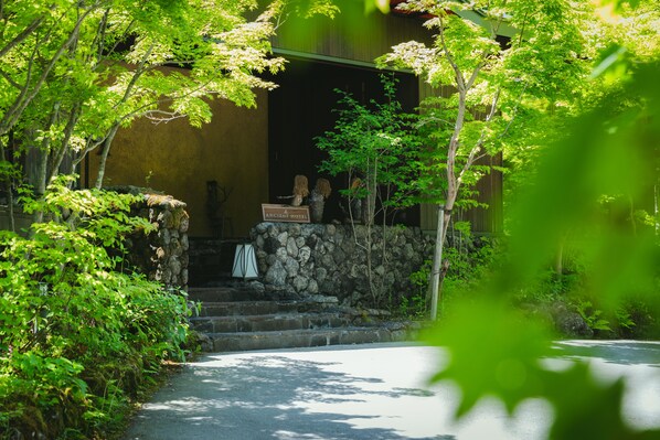 Exterior - Ancient Hotel asama karuizawa (Karuizawa)