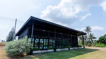 การตกแต่งภายนอก