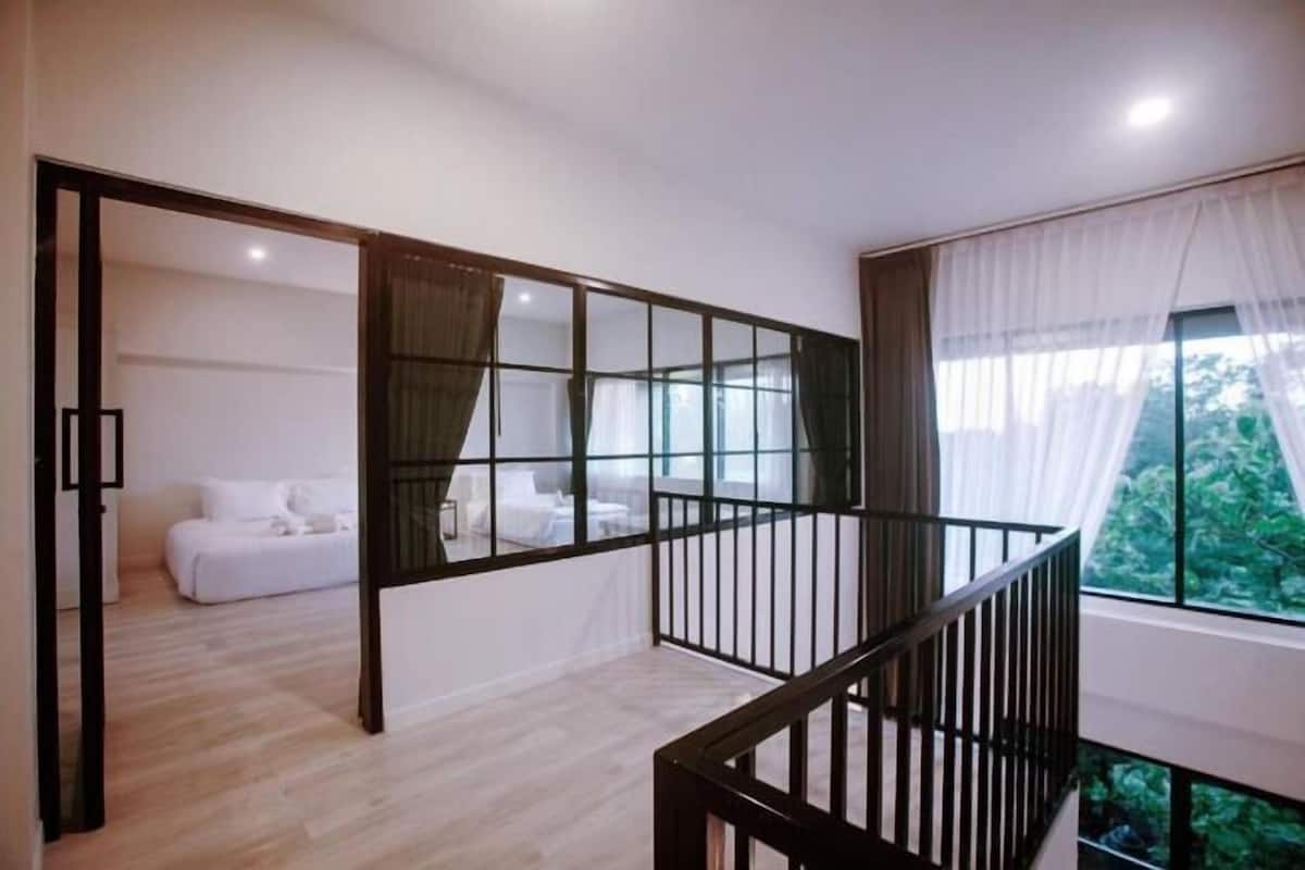 In-room safe, desk, blackout drapes, soundproofing