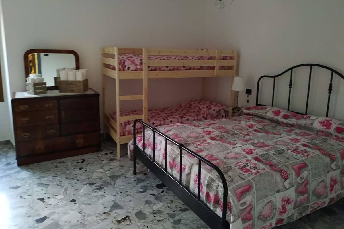 Family Quadruple Room, Shared Bathroom