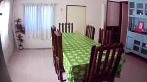 Family House | In-room dining - Yellow House (General Luna)
