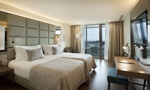 Minibar, coffres-forts dans les chambres, chambres insonorisées