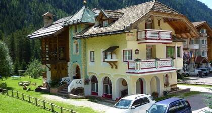 Appartamenti Majon Sotroi