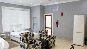 Room 2: Open Plan 4 Sleeper Room (3)