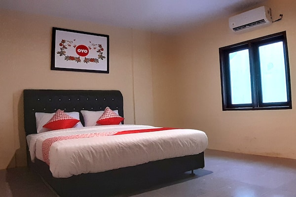 Hotel O Angelyn Home Stay - Medan