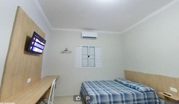 Regadera, toallas, jabón 