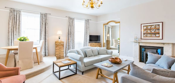 LĂ€genhet - 3 sovrum | Vardagsrum | Platt-tv