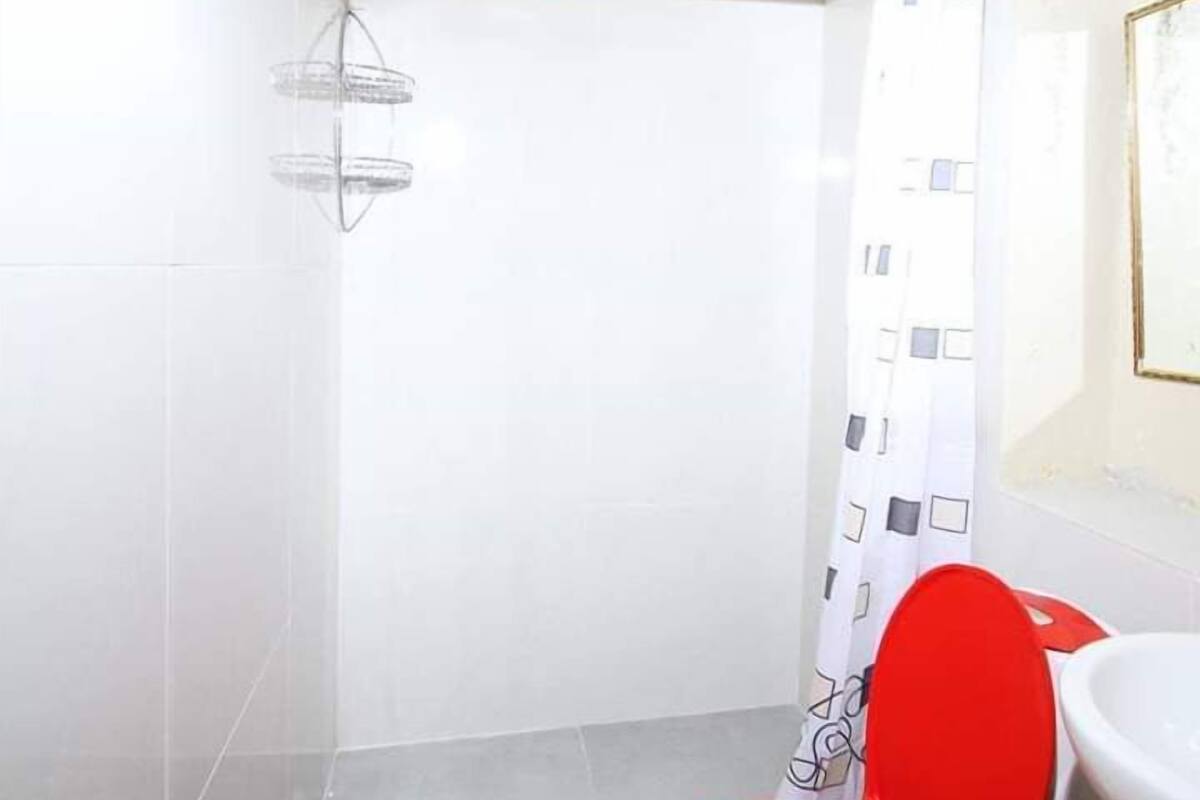 Douche, serviettes fournies