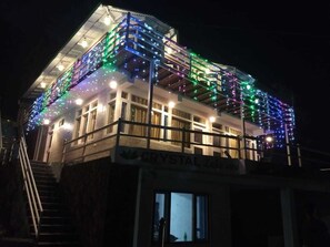 Fasade – kveld/natt