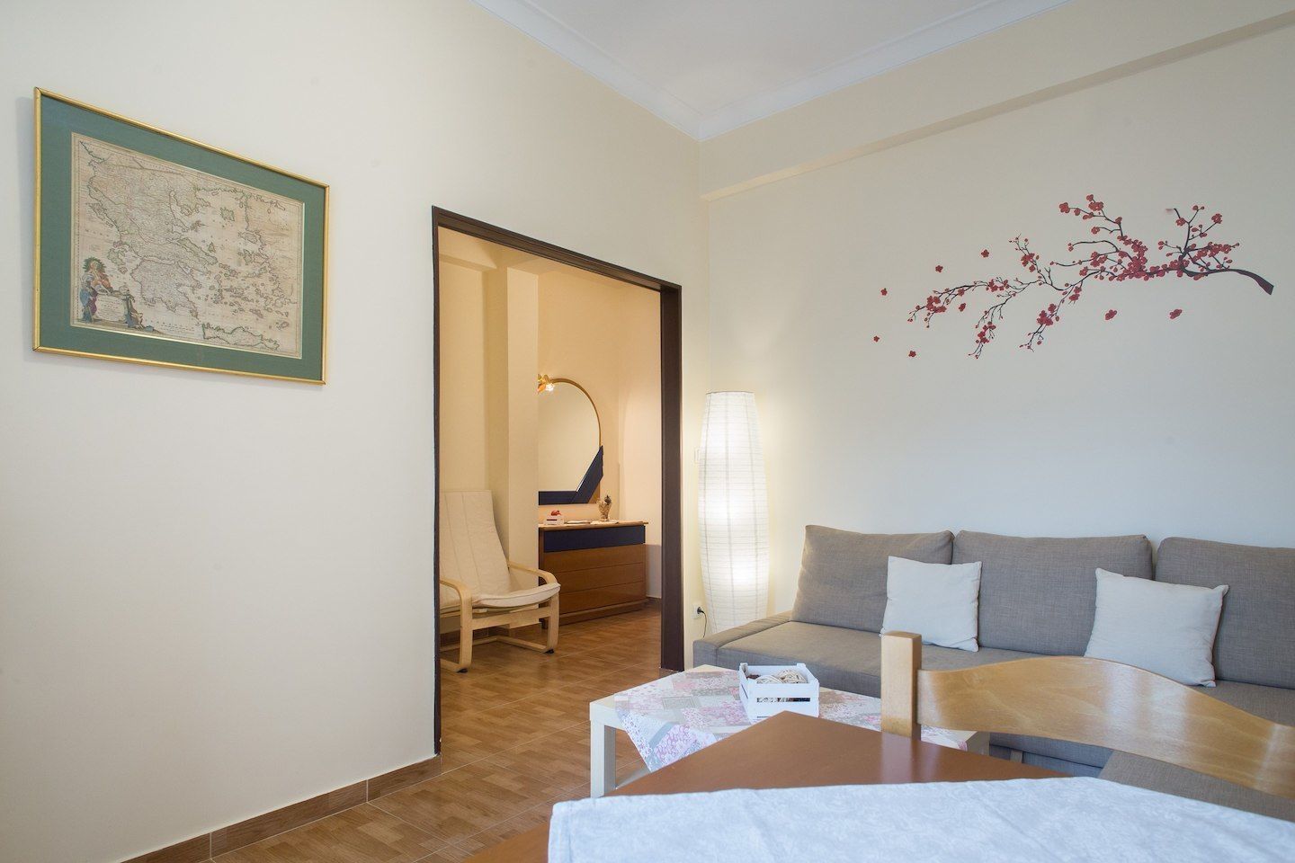 Apartment | Living area | 30-inch flat-screen TV with digital channels, TV, Netflix