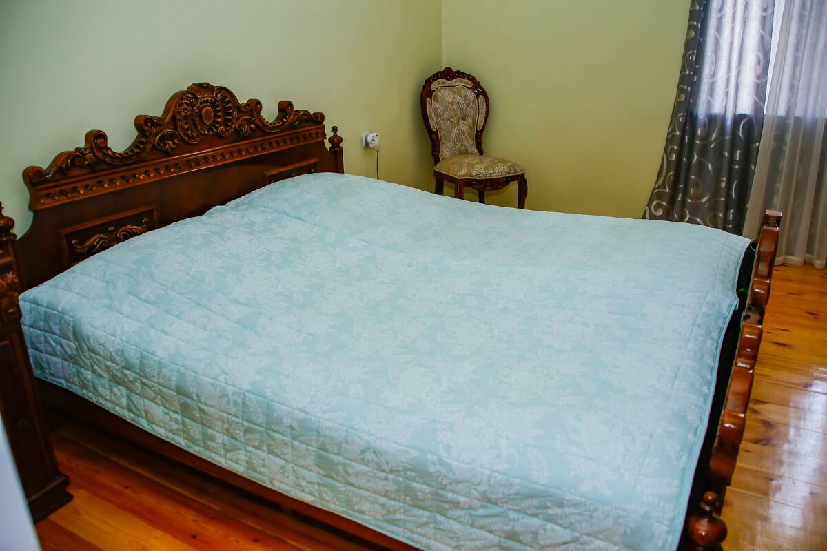 Desk, soundproofing, iron/ironing board, free WiFi