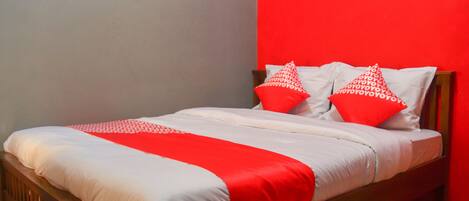 Standard Double Room | Free WiFi, bed sheets