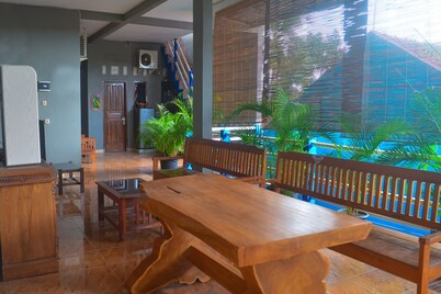 OYO 1145 Rita Guesthouse