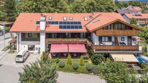 Front of property - Hotel Sonnenspitz (Kochel am See)
