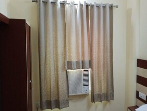 Superior Double Room | In-room safe, individually furnished, desk, laptop workspace - ADB Rooms Hotel De Pal Varanasi (Varanasi)