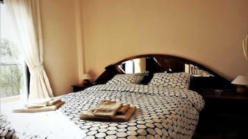 Superior Villa | 3 bedrooms, iron/ironing board, free cribs/infant beds, travel crib