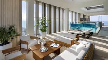 Panoramic Penthouse | Room amenity