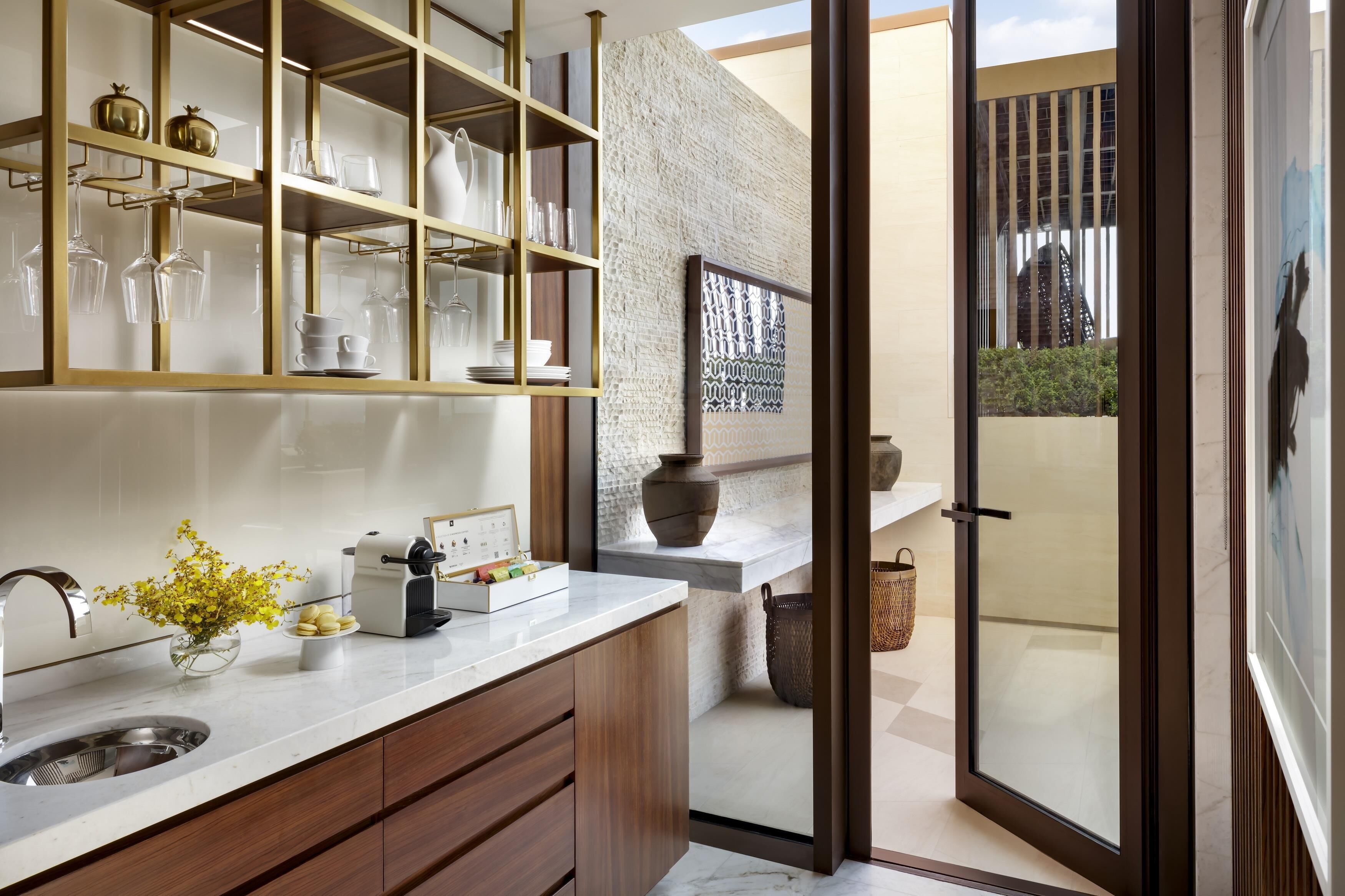 ماكينة لصنع القهوة/الشاي، غلّاية كهربائية