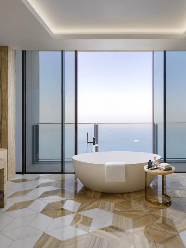 Panoramic Penthouse | Bathroom | Separate tub and shower, free toiletries, hair dryer, bathrobes
