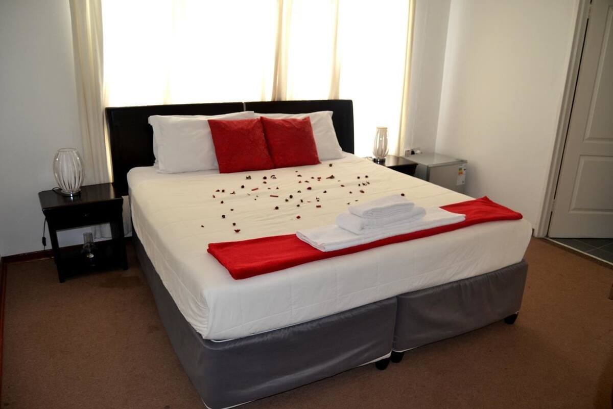 In-room safe, iron/ironing board, free WiFi, bed sheets