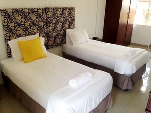 In-room safe, iron/ironing board, free WiFi, bed sheets