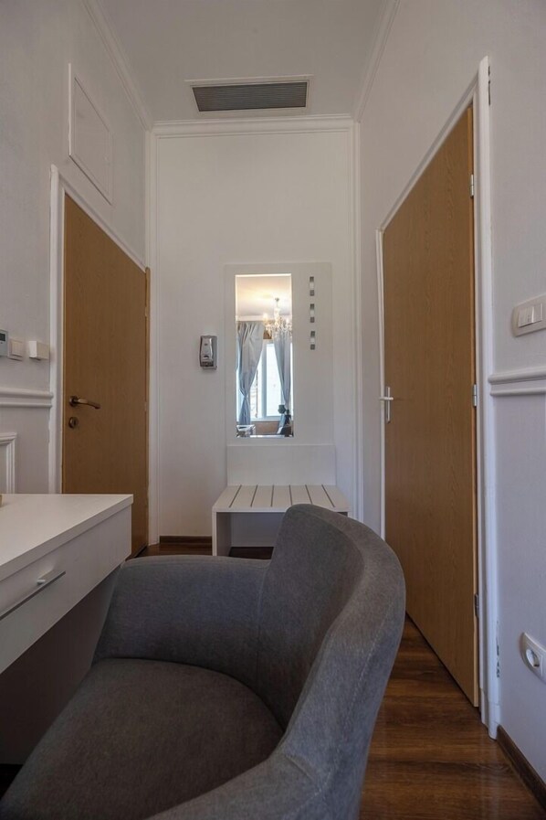 华丽双人房 (Room4) | 埃及棉床单、高档床上用品、羽绒被、Select Comfort 床