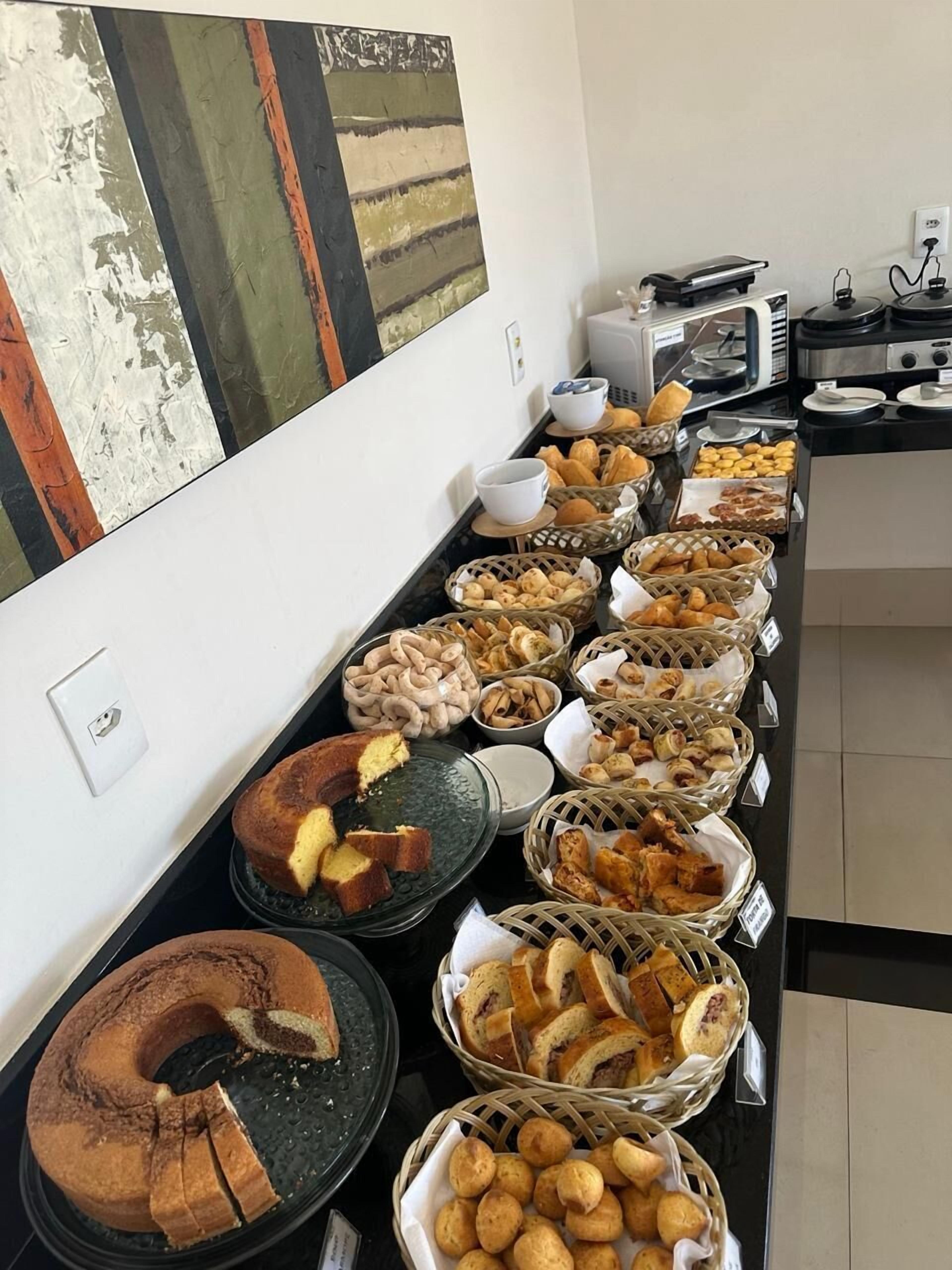 包每日自助早餐