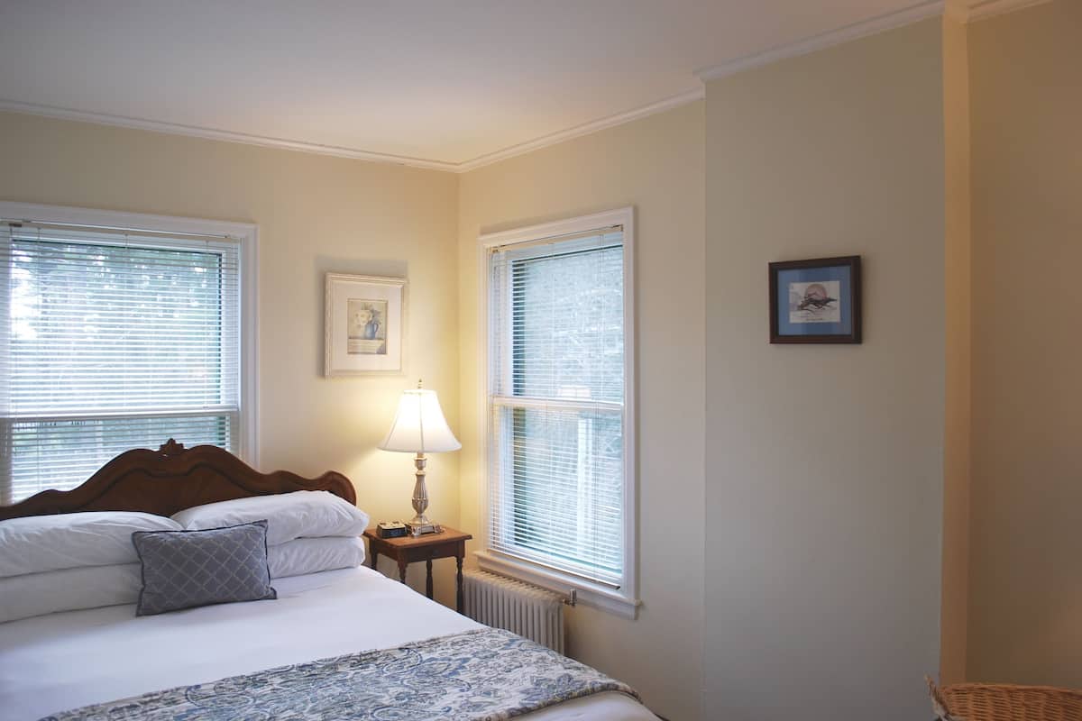 Economy Double Room, Ensuite (Room 23) | Interior