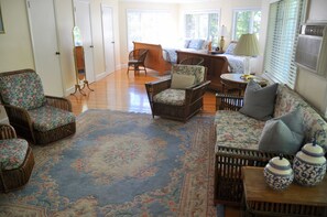 ห้องดีลักซ์สวีท, ห้องน้ำในตัว (Room 1 Suite) | ภายใน