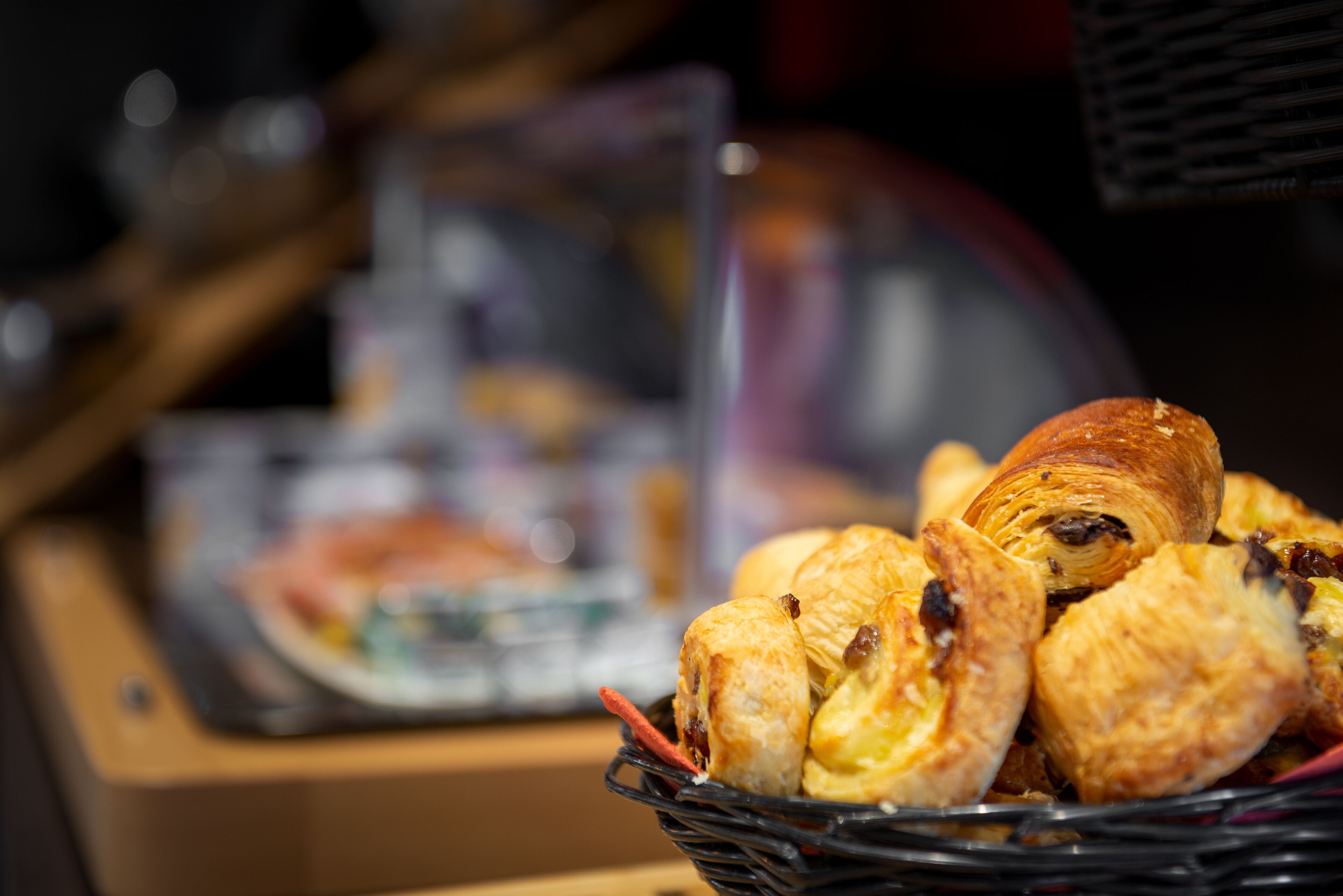 daily buffet breakfast (eur 15 per person)