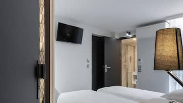 Basic Twin Room, 2 Twin Beds | Premium bedding, individually decorated, individually furnished, desk