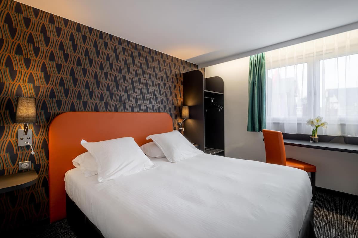 Basic Double Room