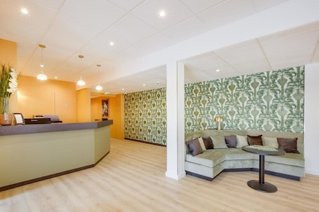 Lobby sitting area. Hotel Zenith Caen