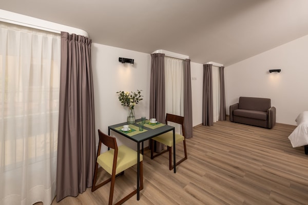 Couette en duvet d'oie, surmatelas, minibar