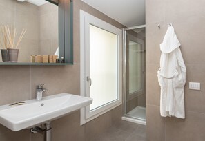 Superior Double Room | Bathroom - Hotel Canton dell Orto (Padova)