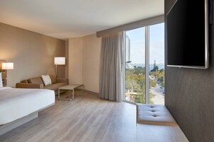 Premium bedding, pillowtop beds, desk, laptop workspace