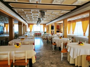 Petit déjeuner préparé à la commande compris tous les jours