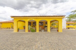 บริเวณภายนอก