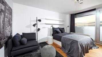 Standard Apartment | 1 bedroom, iron/ironing board, free WiFi