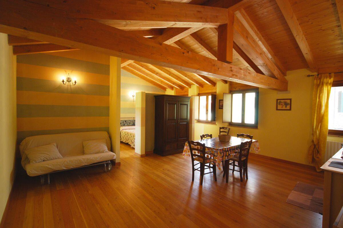 Comfort Apartment, 1 Bedroom, Garden View | Living room