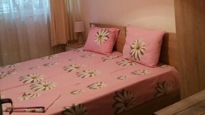 Economy Apartment | 1 bedroom, WiFi (free), bed sheets