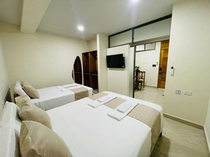 Estudi Comfort | Roba de llit d'alta qualitat, mobiliari individual i cortines opaques 