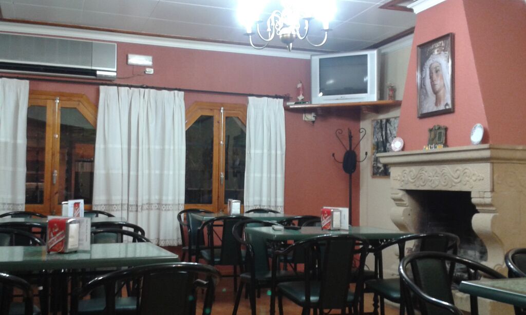 Dagelijks ontbijt met lokale gerechten (EUR 5 per persoon)