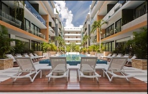 Sun deck - The City 1 BD (Playa del Carmen)