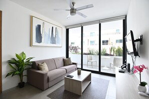 Standard-Apartment, 1 Schlafzimmer, Nichtraucher | Wohnzimmer | Flachbildfernseher