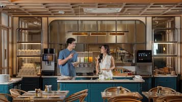 Breakfast, lunch, dinner served; local and international cuisine