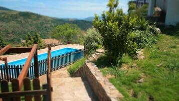Piscina stagionale all'aperto